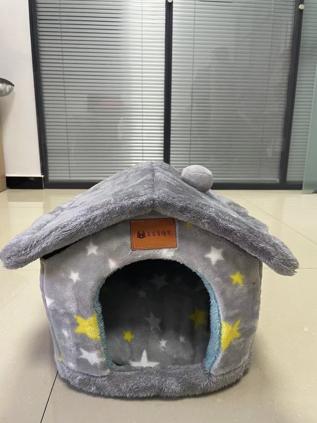 Foldable Pet Cave Bed – Warm, Enclosed Dog & Cat House with Removable Cushion